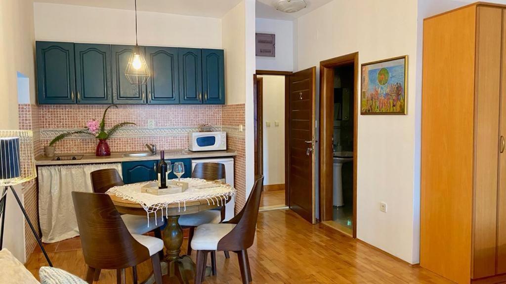 Apartments Nautica Херцег Нови Екстериор снимка