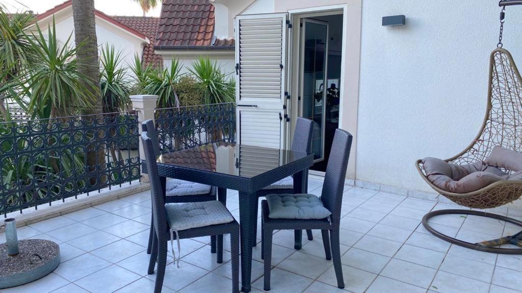 Apartments Nautica Херцег Нови Екстериор снимка