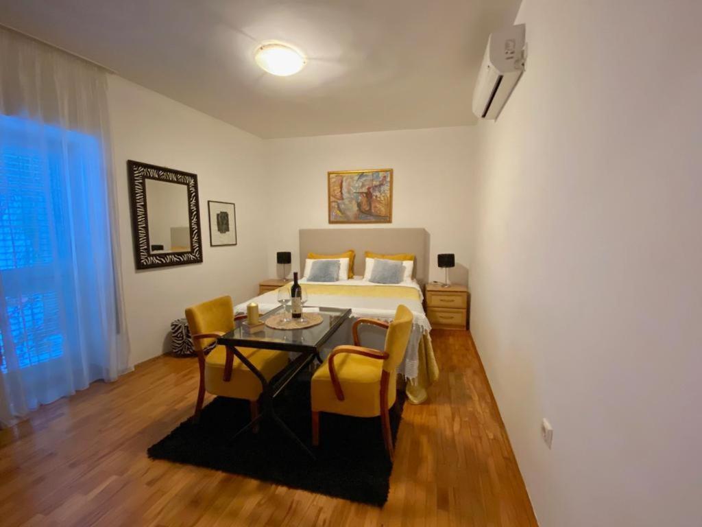 Apartments Nautica Херцег Нови Екстериор снимка