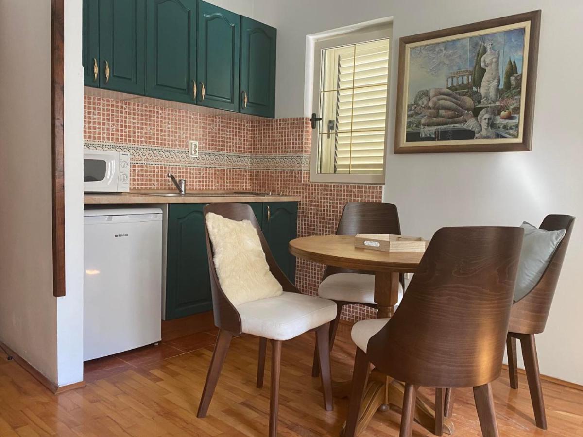 Apartments Nautica Херцег Нови Екстериор снимка